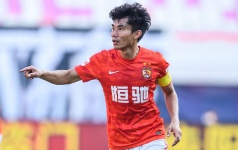 沙特电竞杯2025赛程-郑智首发又创一纪录 打满全场他仍是中超一流
