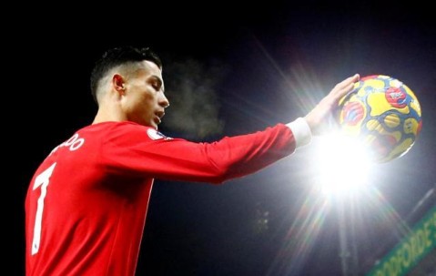 2025沙特杯lol赛程-切尔西应当签下逼抢垫底全欧的C罗吗？