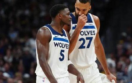 沙特电竞杯2025赛程-球队归属权仍待定夺 森林狼休赛期难掀大风大浪